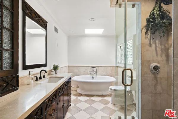 $19,995 | 9559 Sherwood Forest Lane, Beverly Hills, CA 90210