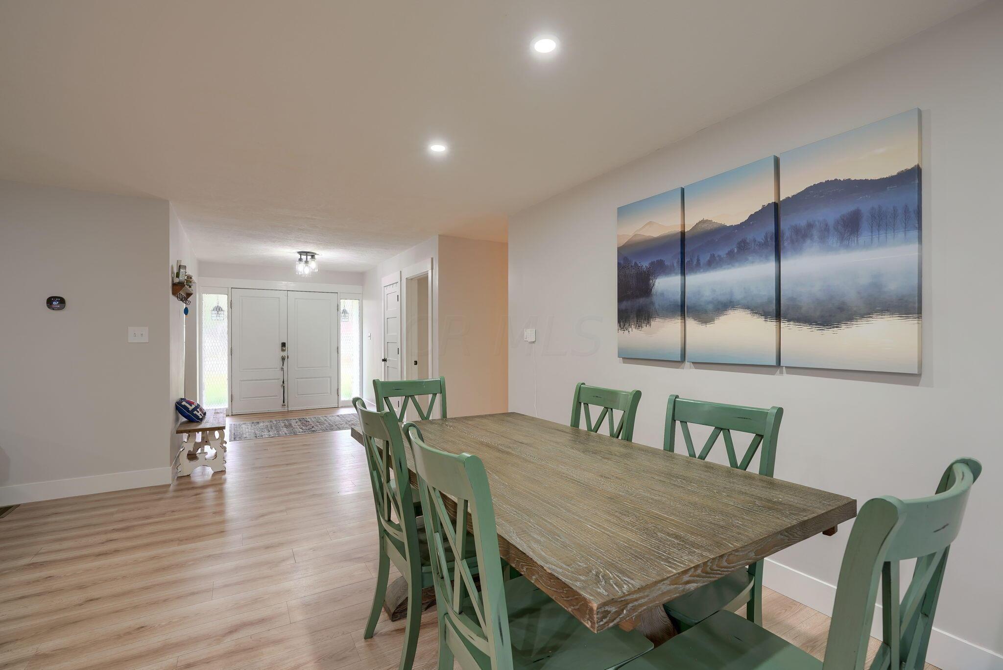 665 Vallery Road Waverly, OH 45690 - Photo 21 of 54 12. Dining Area (2)