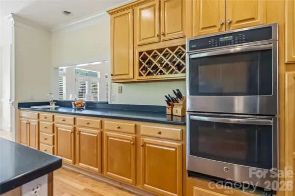 $700,000 | 6208 Highview Road, Matthews, NC 28104