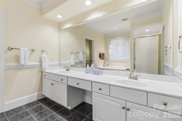 $700,000 | 6208 Highview Road, Matthews, NC 28104