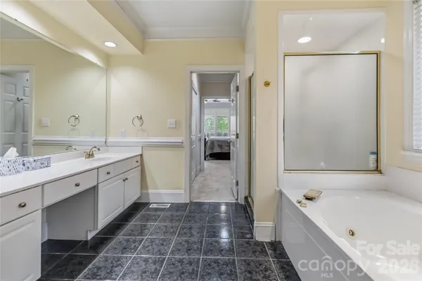 $700,000 | 6208 Highview Road, Matthews, NC 28104