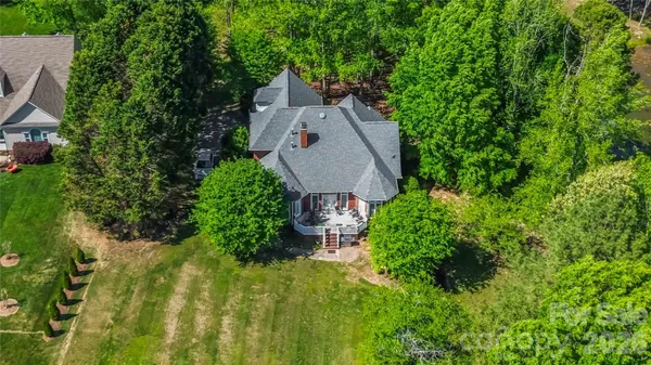 $700,000 | 6208 Highview Road, Matthews, NC 28104