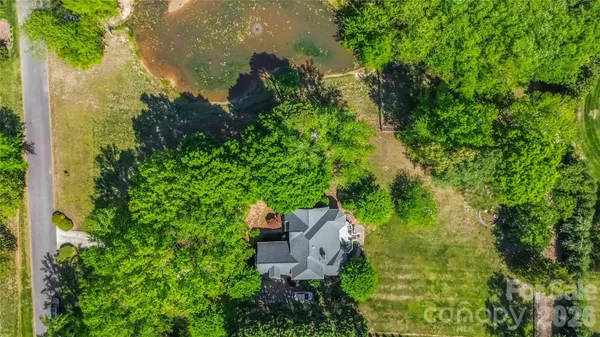 $700,000 | 6208 Highview Road, Matthews, NC 28104