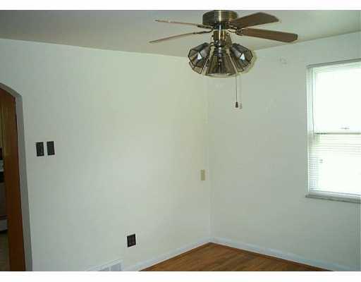 2327 Monroeville Road Monroeville, PA 15146 - Photo 3 of 8 Living Room.