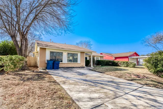 $210,000 | 5210 Tom Stafford Drive, Kirby, TX 78219