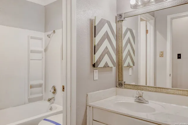 $210,000 | 5210 Tom Stafford Drive, Kirby, TX 78219