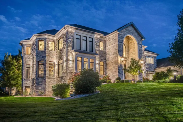 $4,500,000 | 9809 Trappers Trail, Middleton, WI 53562