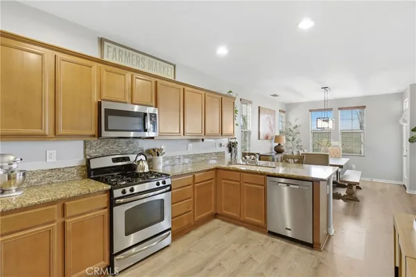 $649,000 | 31752 Green Oak Way, Temecula, CA 92592