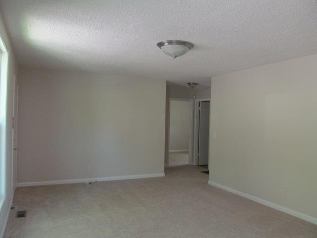 115 Tusculum Road Antioch, TN 37013 - Photo 2 of 8 Living Room