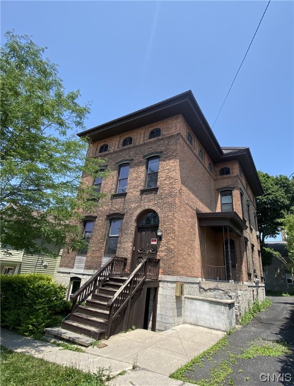 4 James Street Auburn, NY 13021 - Photo 1 of 13