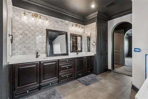 $1,100,000 | 14320 Avon Farms Drive, Tampa, FL 33618