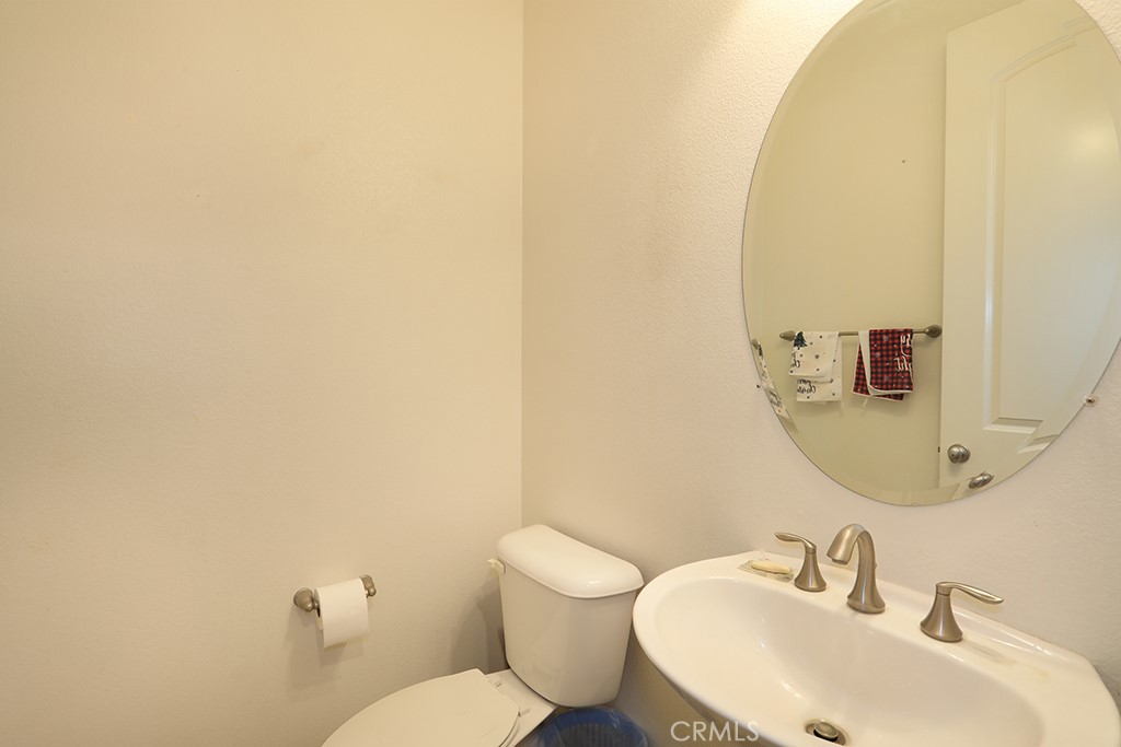 12253 Baird Way Riverside, CA 92505 - Photo 15 of 57