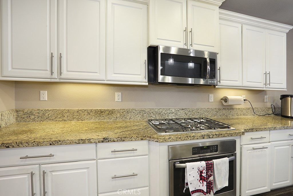 12253 Baird Way Riverside, CA 92505 - Photo 16 of 57