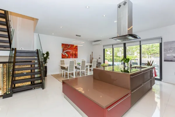 $7,050 | 96 Columbia Terrace, Unit 1, Weehawken, NJ 07086