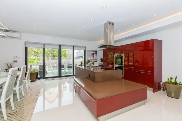 $7,050 | 96 Columbia Terrace, Unit 1, Weehawken, NJ 07086