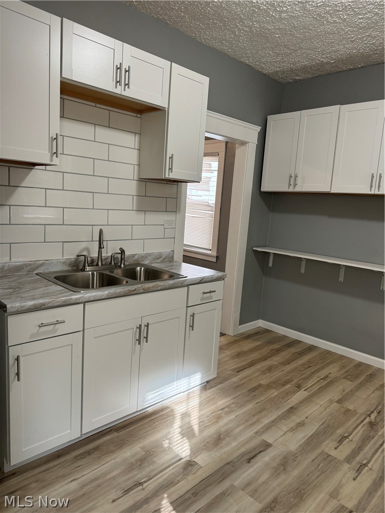 988 Nathaniel Road Cleveland, OH 44110 - Photo 7 of 39