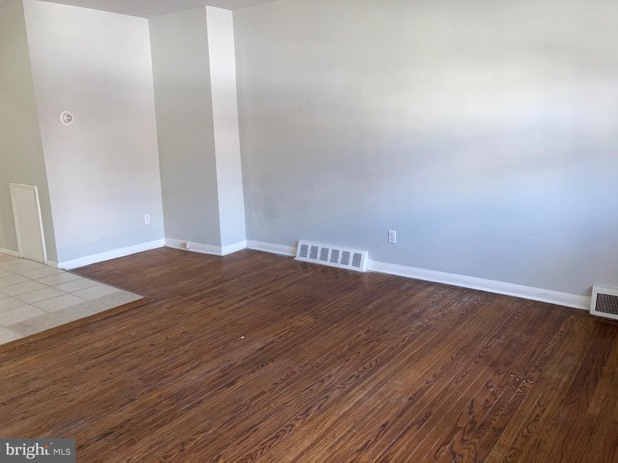 7326 Ruskin Road Philadelphia, PA 19151 - Photo 4 of 12