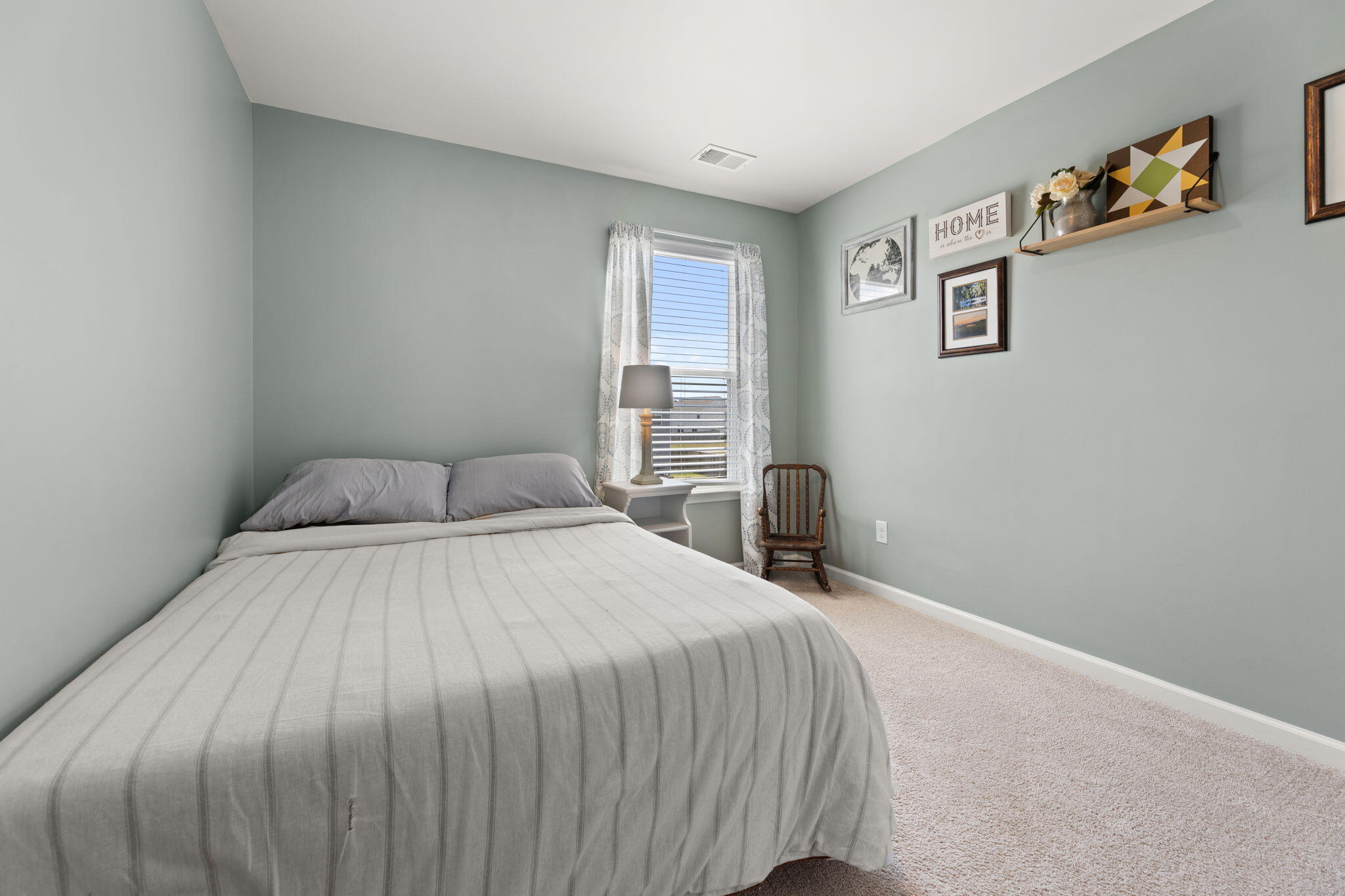 117 Summer View Road Summerville, SC 29486 - Photo 23 of 39 Bedroom 2