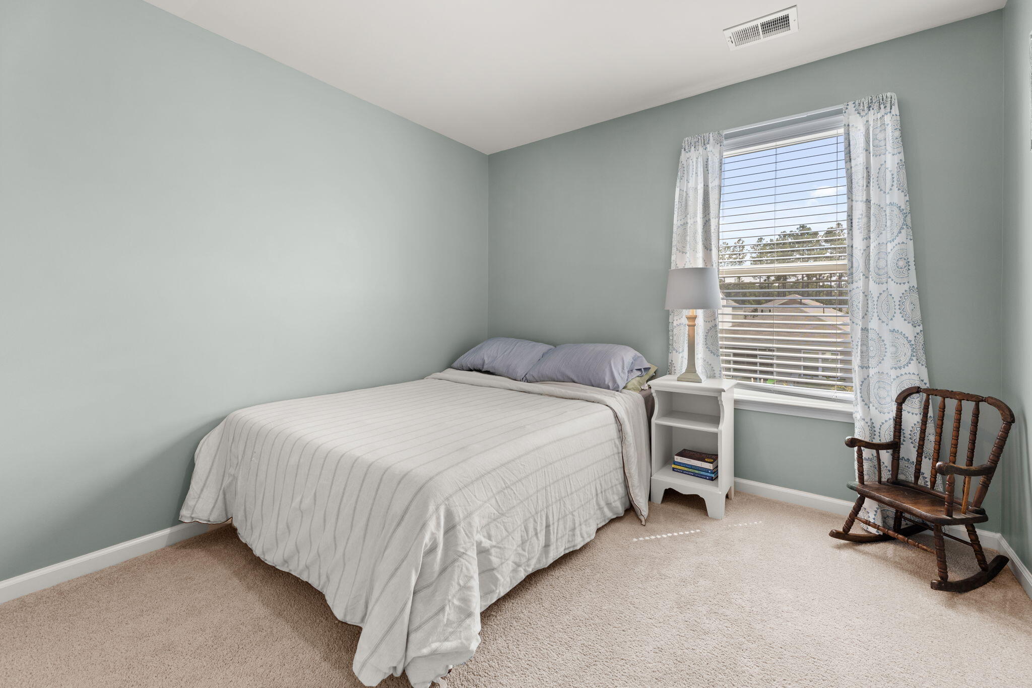 117 Summer View Road Summerville, SC 29486 - Photo 24 of 39 Bedroom 2