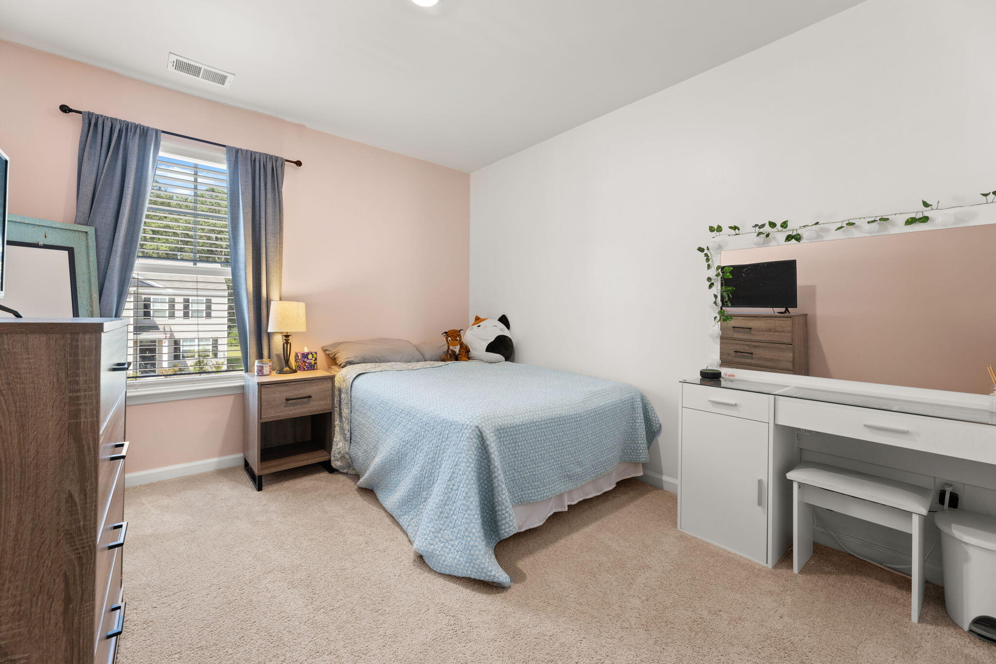 117 Summer View Road Summerville, SC 29486 - Photo 28 of 39 Bedroom 4