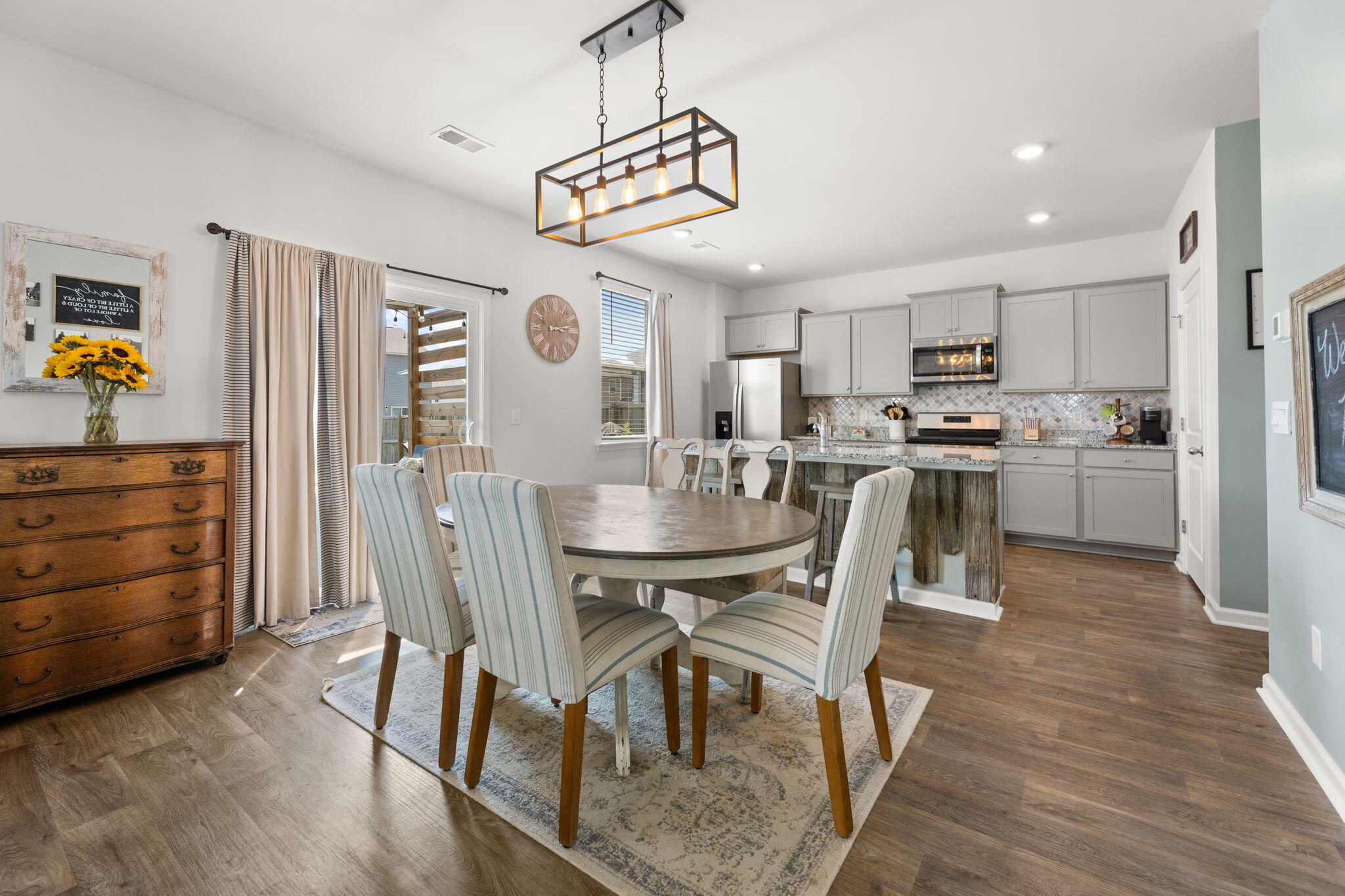 117 Summer View Road Summerville, SC 29486 - Photo 3 of 39 Dining Room