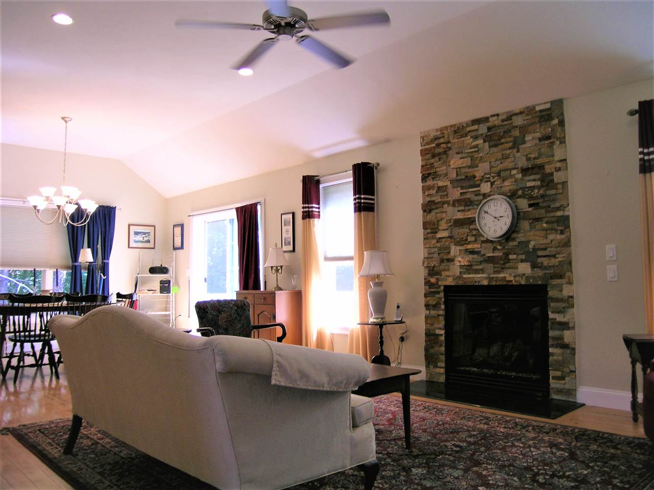 477 Boston Post Road Amherst, NH 03031 - Photo 9 of 23