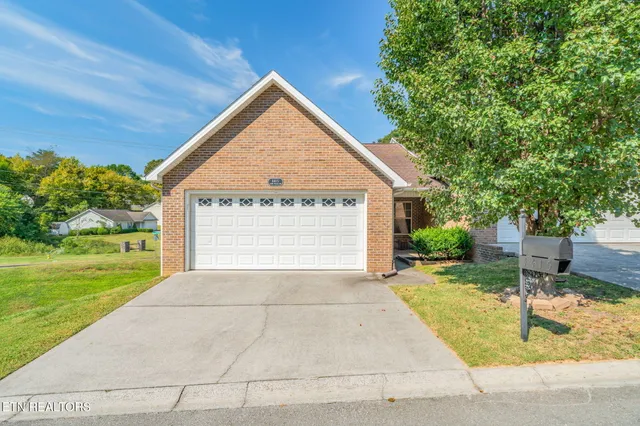 $299,500 | 4415 Avery Village Way, Knoxville, TN 37921