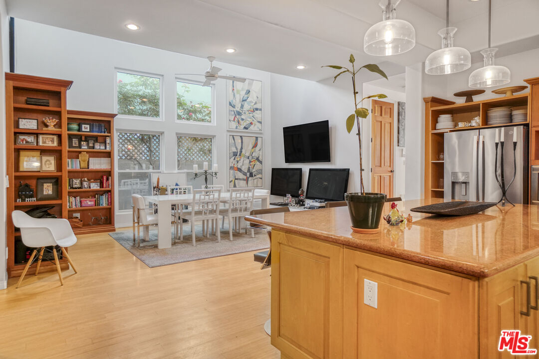 3705 Esplanade Marina del Rey, CA 90292 - Photo 11 of 36