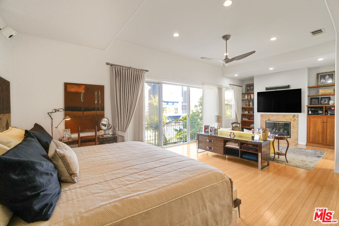 3705 Esplanade Marina del Rey, CA 90292 - Photo 19 of 36