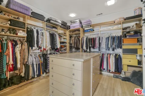 $4,000,000 | 3705 Esplanade, Marina del Rey, CA 90292