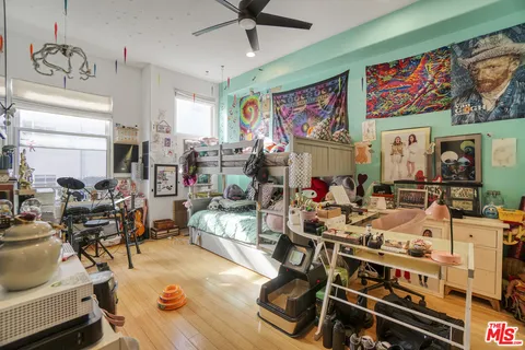 $4,000,000 | 3705 Esplanade, Marina del Rey, CA 90292