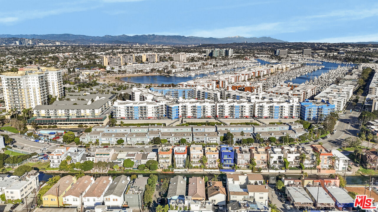 3705 Esplanade Marina del Rey, CA 90292 - Photo 34 of 36