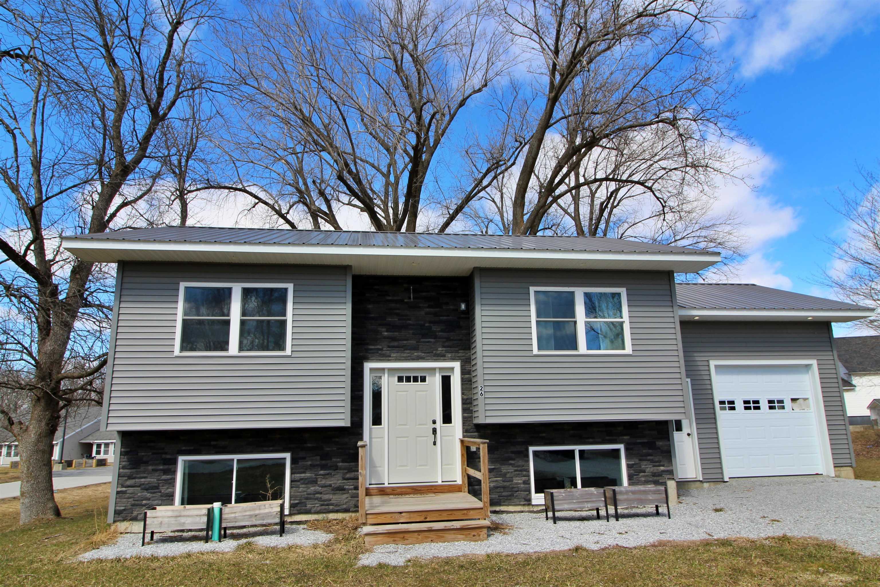 26 Lake Street Alburgh, VT 05440 - Photo 1 of 23