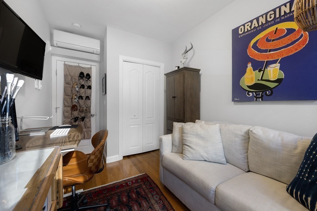 27 Clark Street, Unit 5 Boston, MA 02109 - Photo 11 of 14