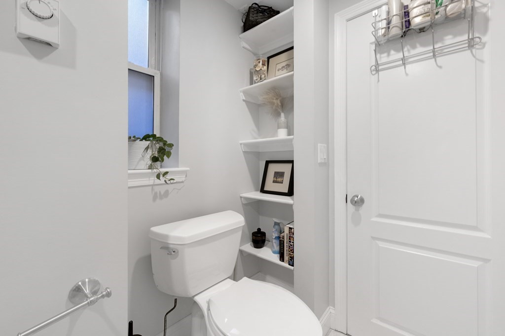 27 Clark Street, Unit 5 Boston, MA 02109 - Photo 13 of 14