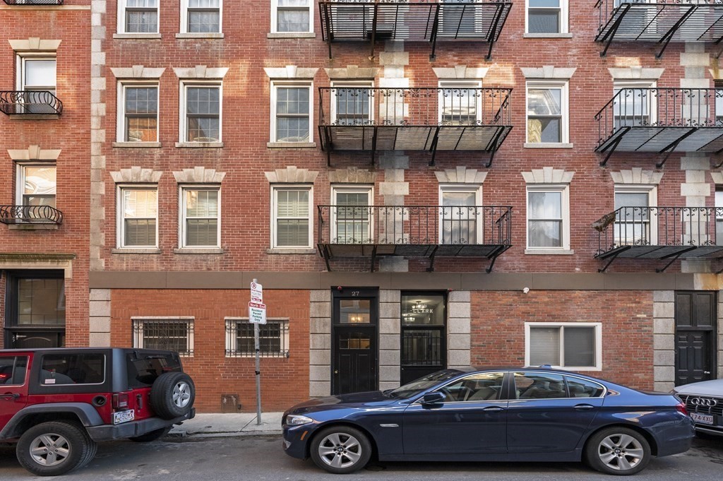 27 Clark Street, Unit 5 Boston, MA 02109 - Photo 14 of 14