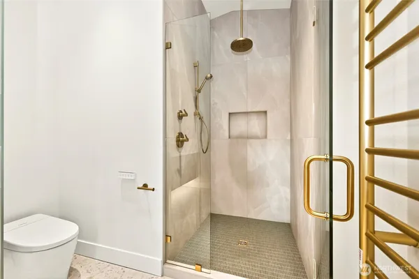 $2,450,000 | 22016 Vine Road, Brier, WA 98036