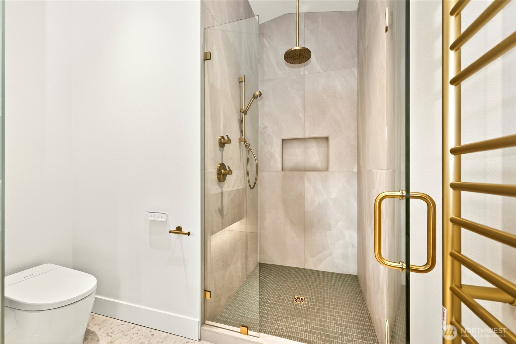 22016 Vine Road Brier, WA 98036 - Photo 16 of 40