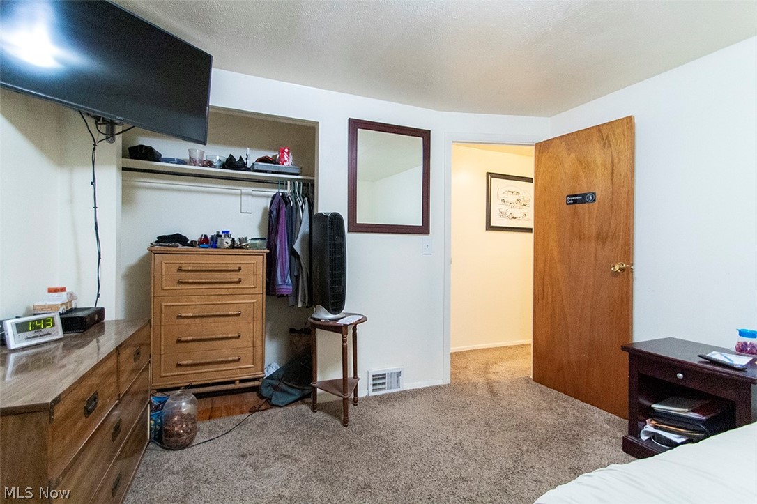 5952 Engle Road Brook Park, OH 44142 - Photo 12 of 20 Gallery Image 12