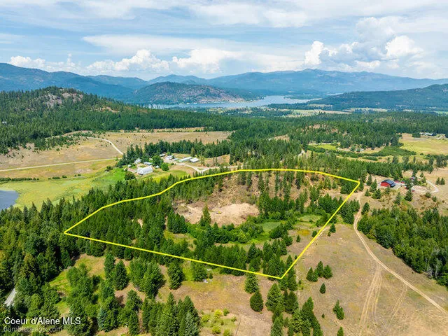 $429,000 | 197 Schneiders Road, Sagle, ID 83860