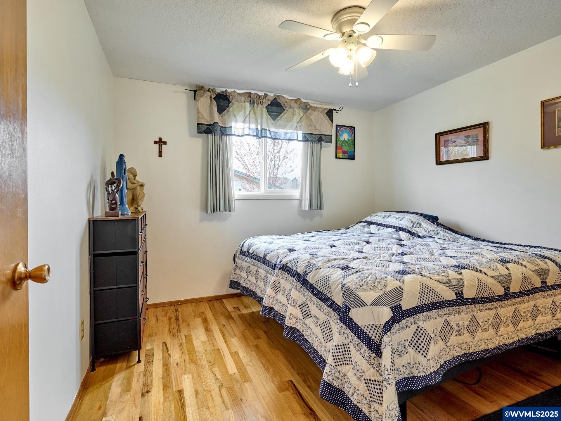 1369 Thompson Road Woodburn, OR 97071 - Photo 12 of 29 Gallery Image 12