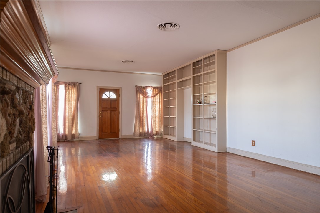 408 West 5th Street Alice, TX 78332 - Photo 6 of 25