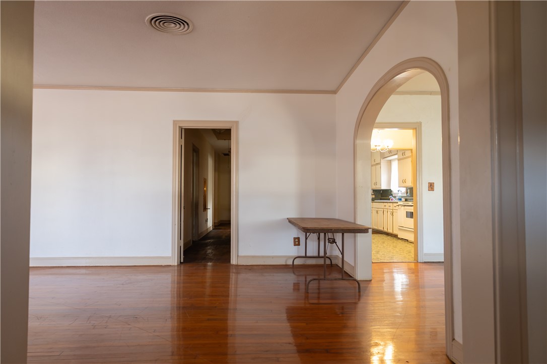 408 West 5th Street Alice, TX 78332 - Photo 9 of 25