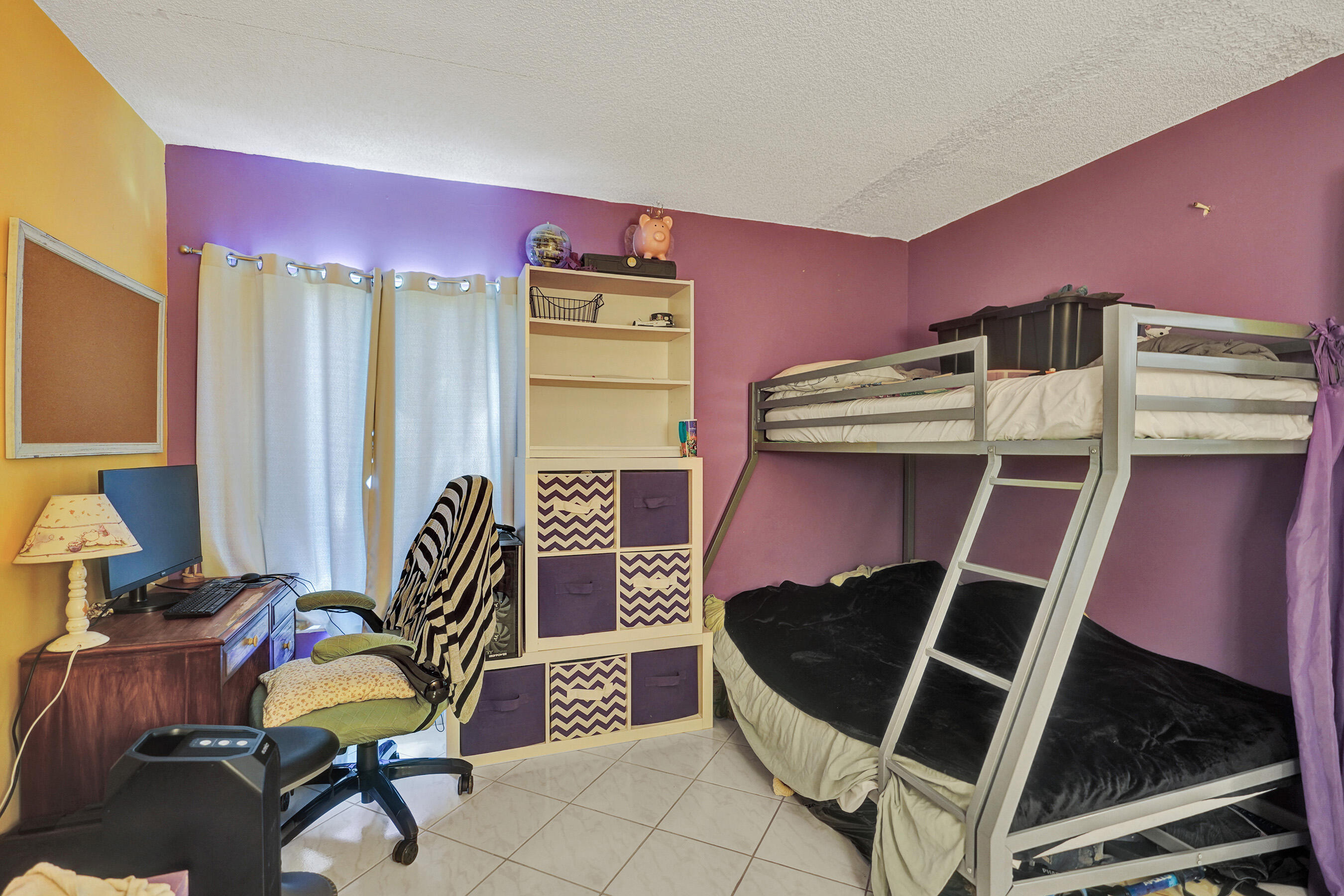 5201 West Club Circle, Unit 103 Boca Raton, FL 33487 - Photo 22 of 40 Guest Bedroom