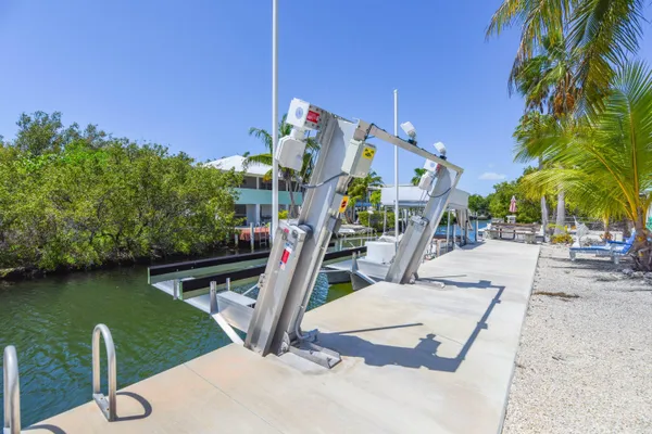 $897,500 | 22910 Privateer Drive, Cudjoe, FL 33042