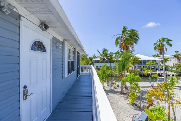 $897,500 | 22910 Privateer Drive, Cudjoe, FL 33042