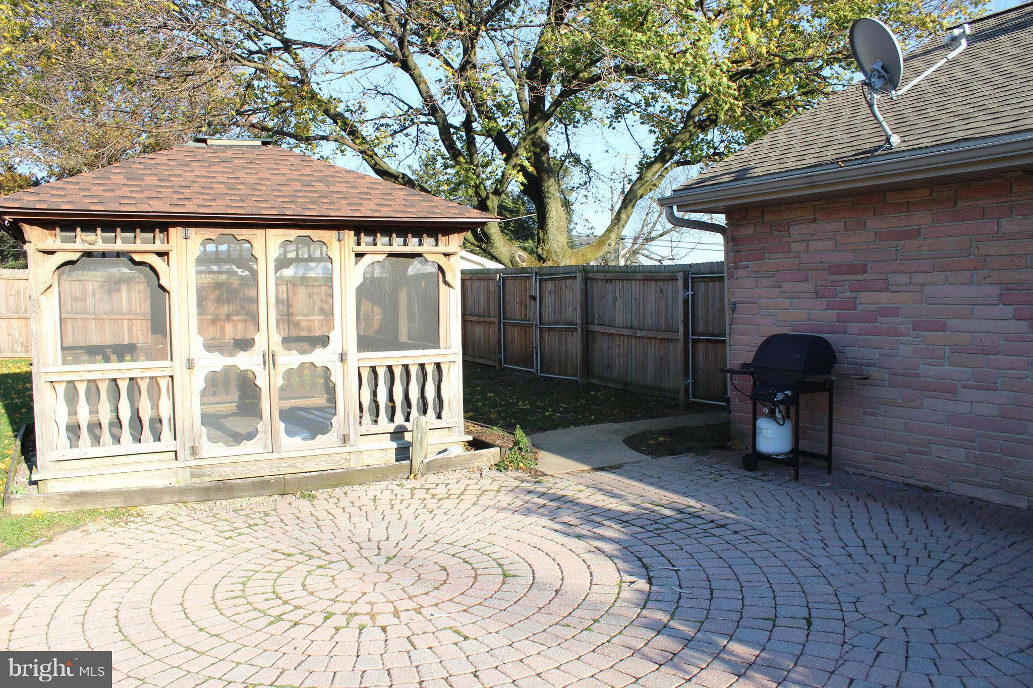 316 Snyder Road Reading, PA 19605 - Photo 8 of 19 Patio