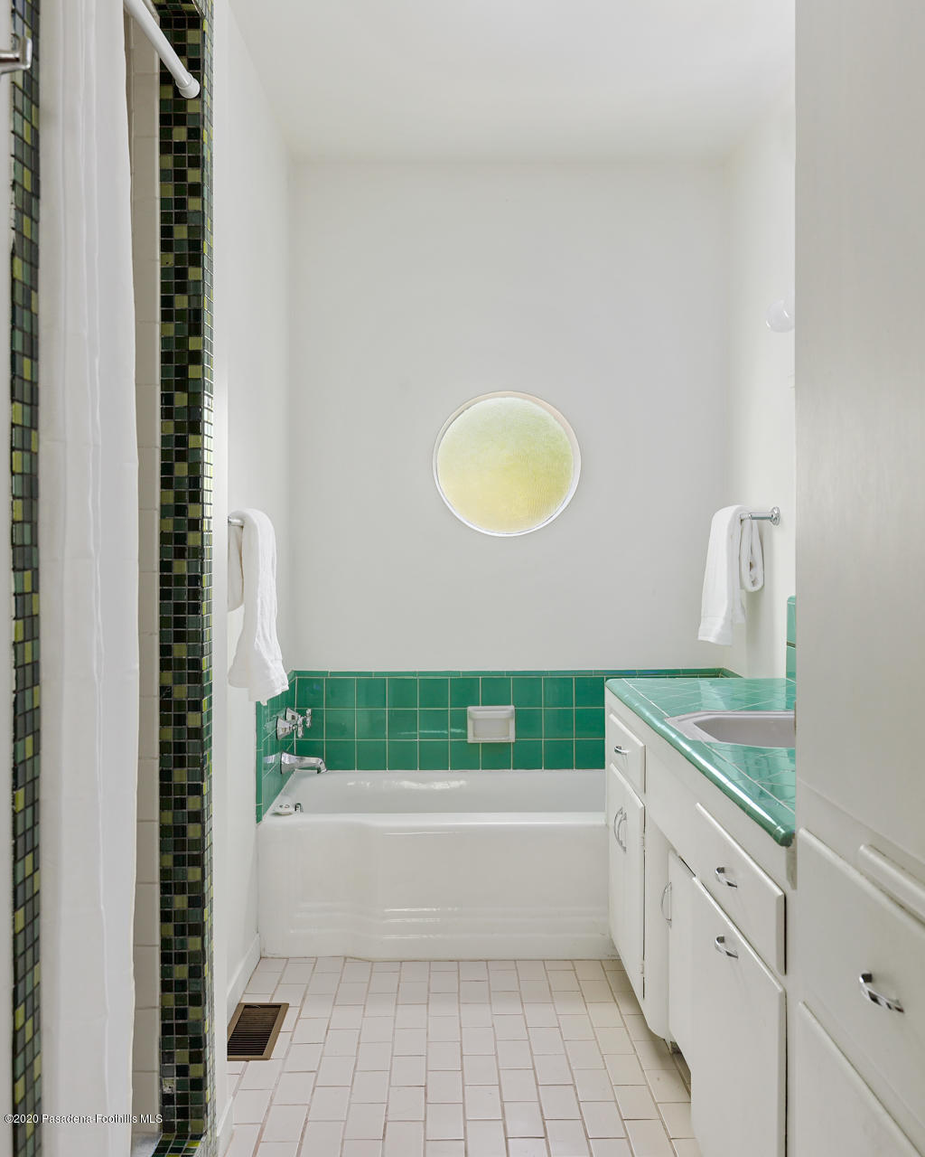 3770 Newhaven Road Pasadena, CA 91107 - Photo 18 of 31 3770 New Haven Rd - Pierre Galant-26