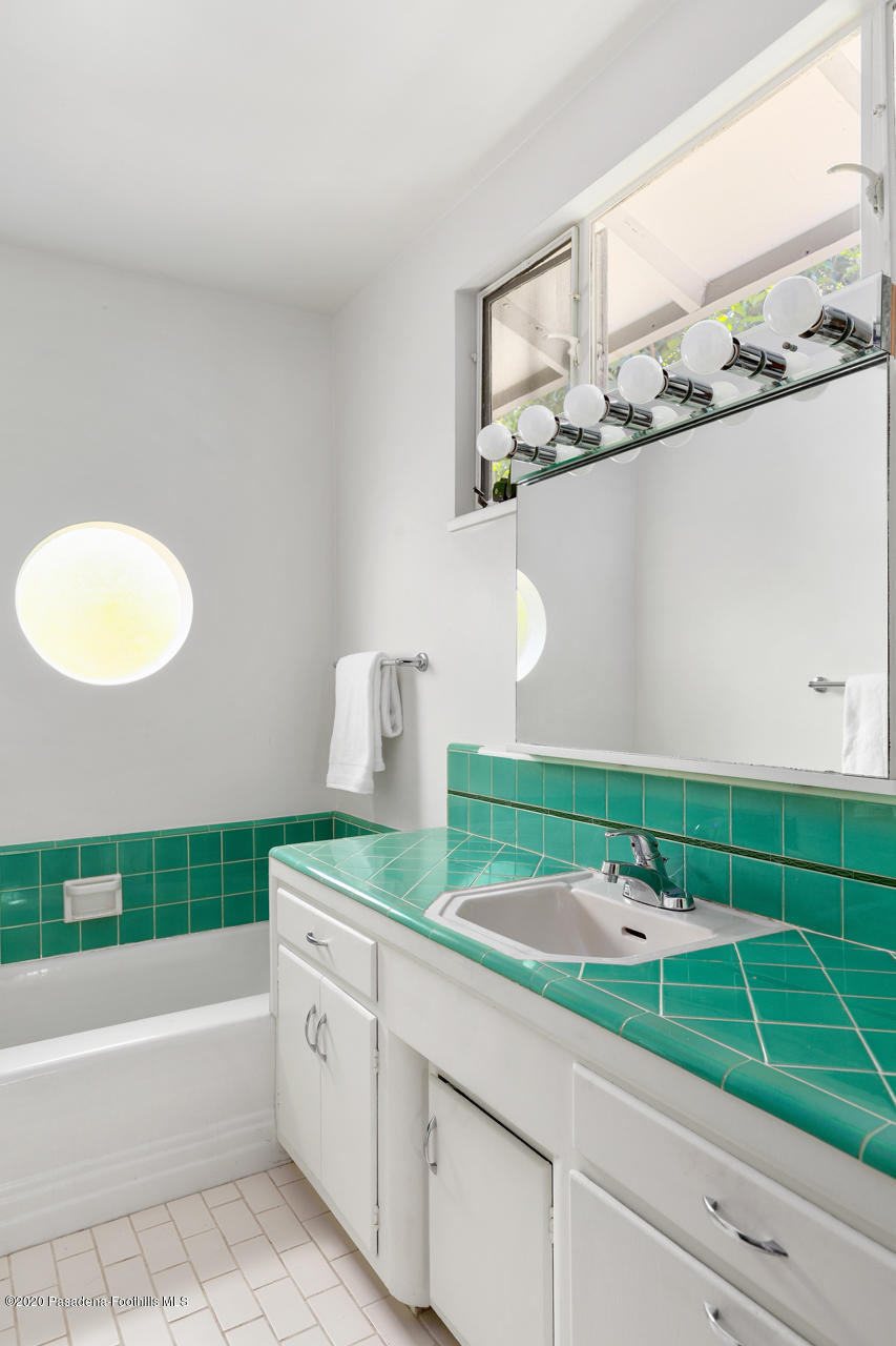 3770 Newhaven Road Pasadena, CA 91107 - Photo 19 of 31 3770 New Haven Rd - Pierre Galant-27