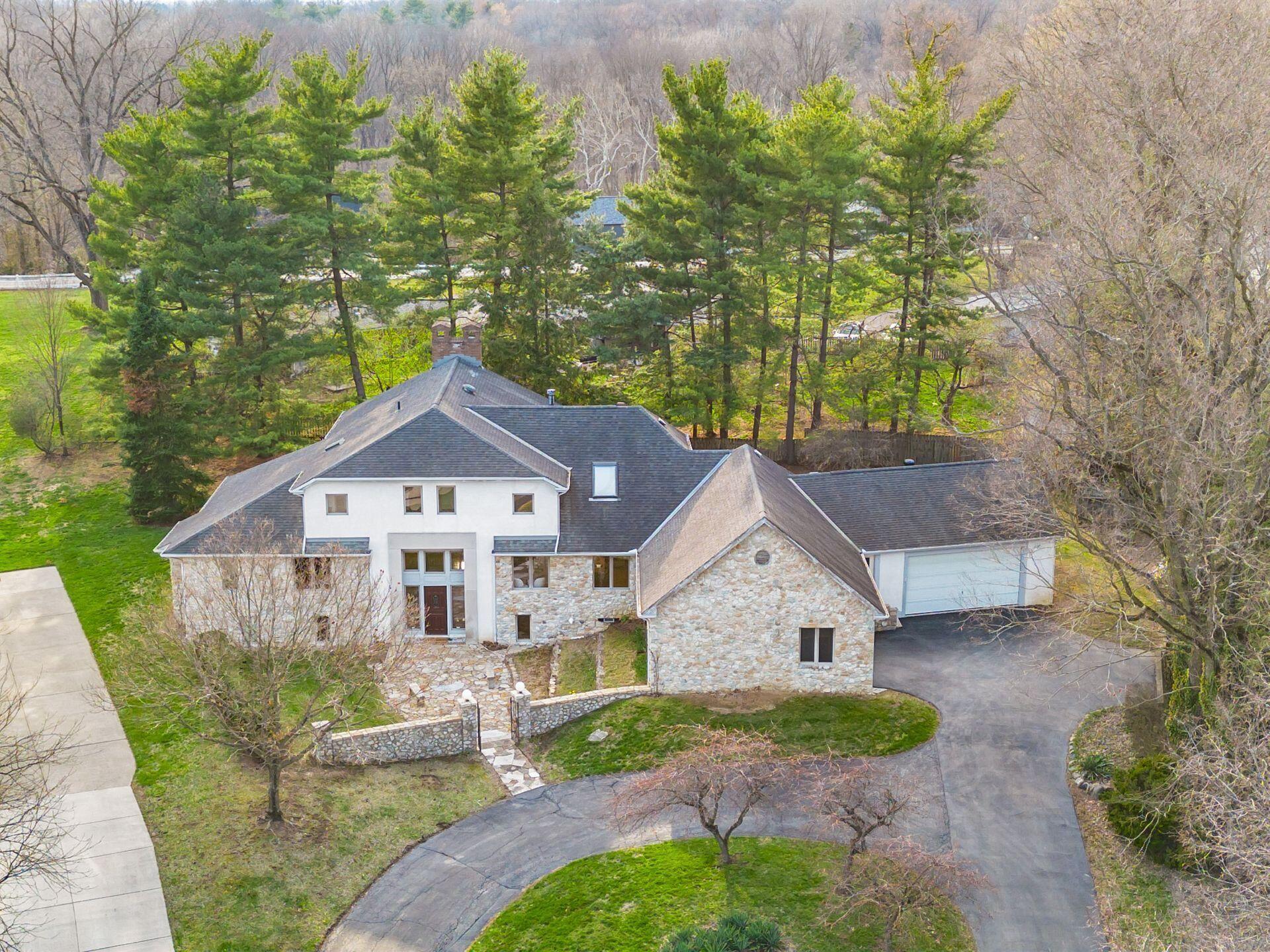 803 Old Farm Road Columbus, OH 43213 - Photo 82 of 97 Drone